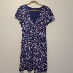 Classic v-neck dress